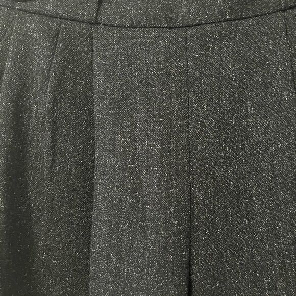 🟢Vince Camuto Charcoal Grey Tweet Pleated Shorts Size 6 - Picture 2 of 6